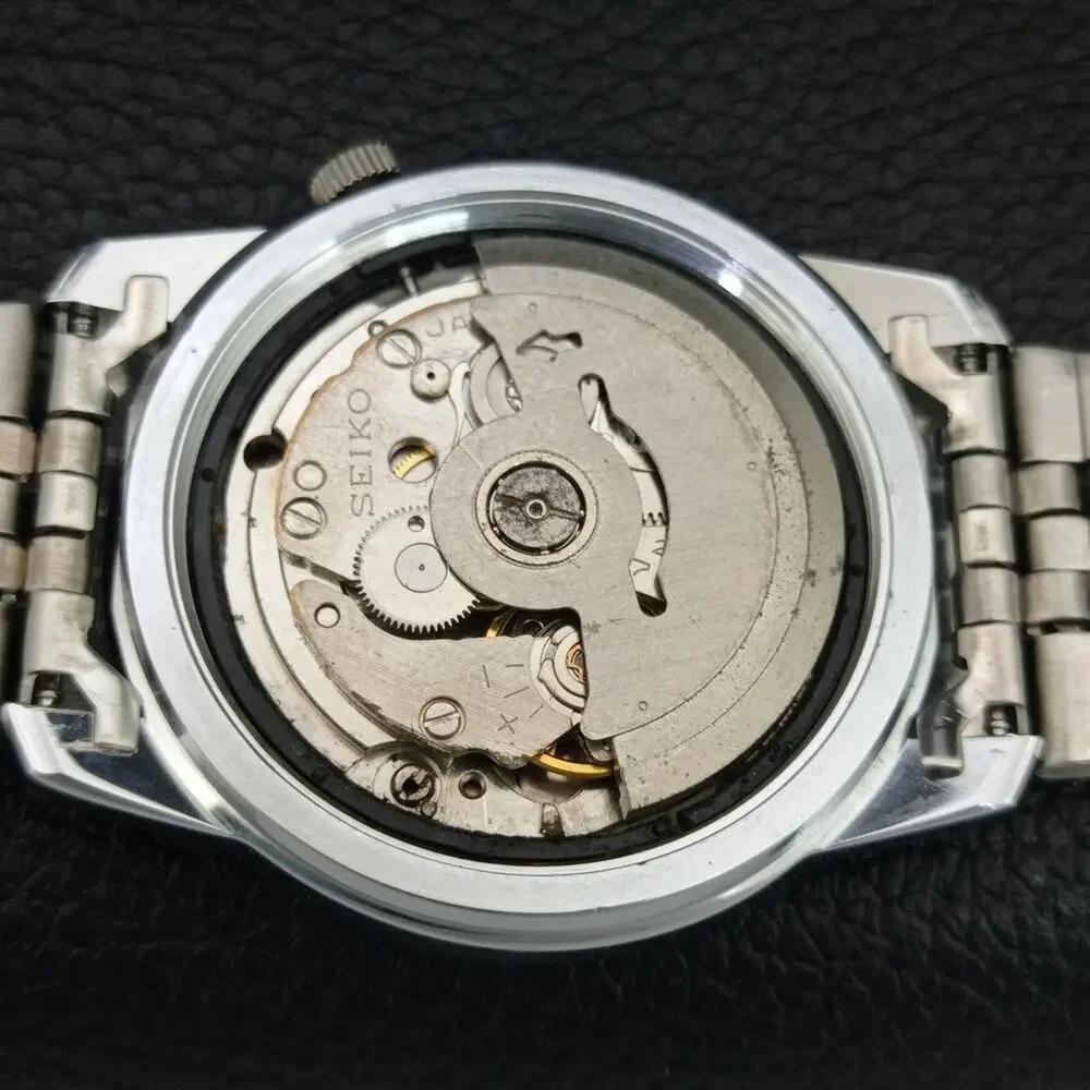 Vintage 1989 Seiko Automatic Mens Silver Watch W/daydate & Gold accents